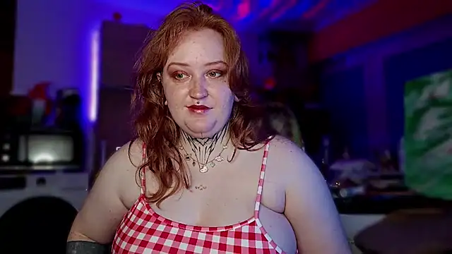 CURVYSAKURA webcam
