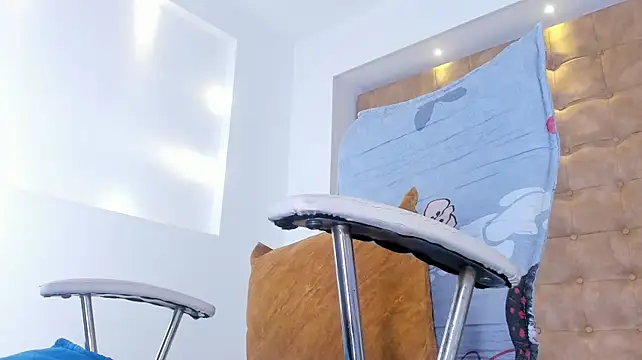 violet_giraldo webcam