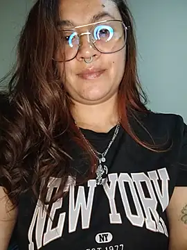 samm_curvy