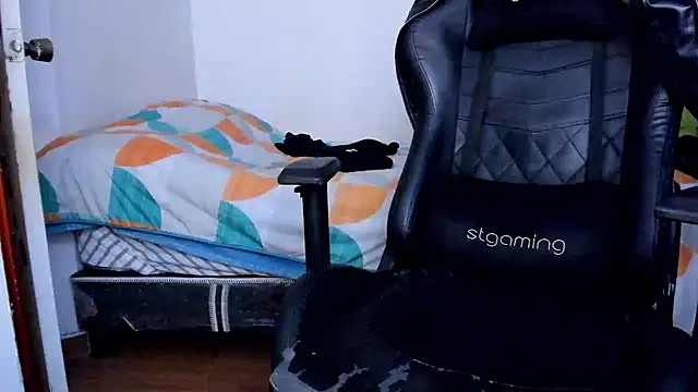 tommy_bred (M young) - make me cum