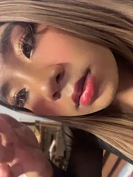 LadycummerXx webcam