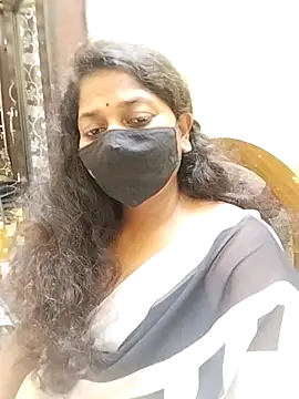 Soundarya143 webcam