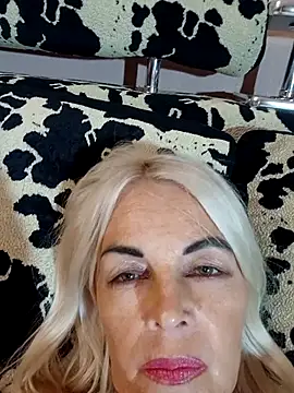 StylishAmelia54