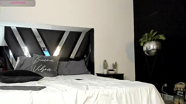 EmmyFox__