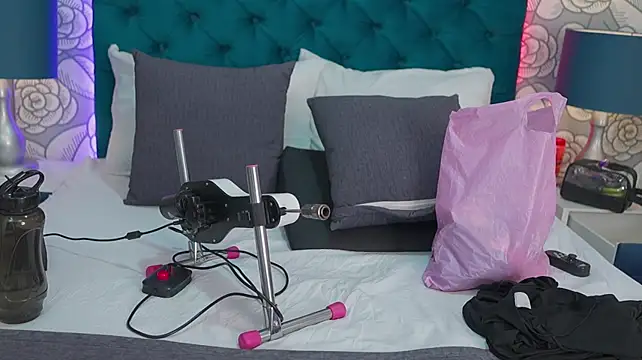 RoxyReinn webcam
