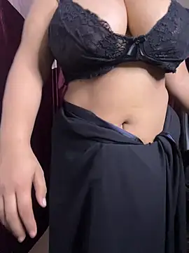 DarlingRuby live cam on StripChat