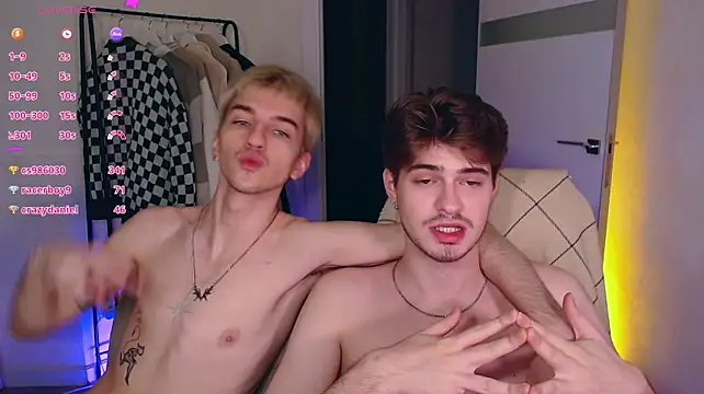 itsyanbb live cam on StripChat