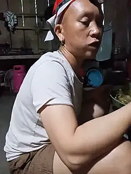 Linda-04 webcam