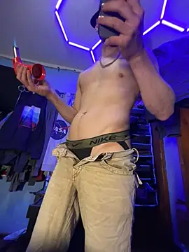 Cloudd_Kingg_Iceyyy webcam