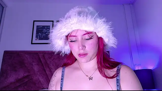 MaddyMills_ webcam