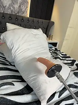 Nicky_gh webcam