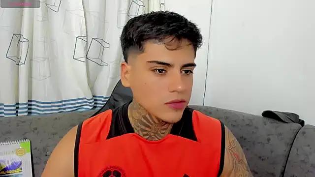 sweetlatinoboy webcam