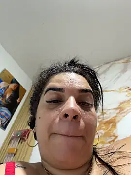 Siri_Luxx webcam