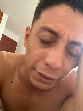 teenHOT66 webcam