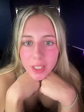 RosieJonesx