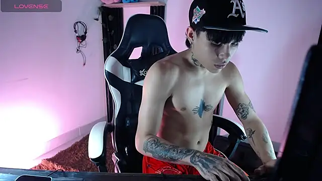 TONNY_HOT18 webcam