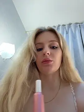 CaseyCumFace webcam