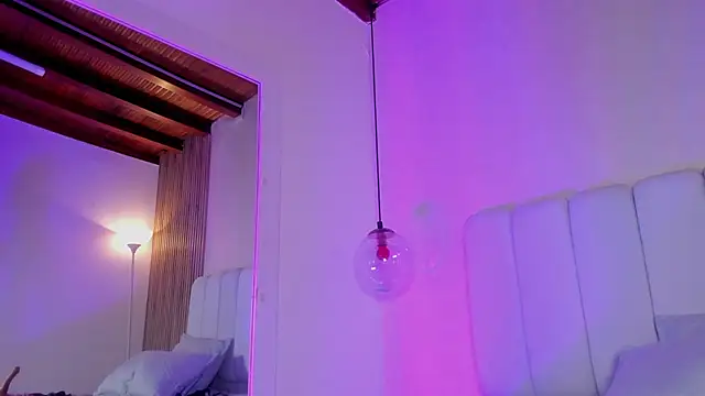 ElenaJamess webcam