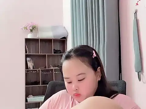 Nhungnhung201 webcam