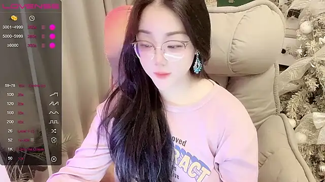 Monica-666888- webcam