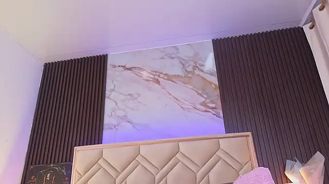 MiaaFarrel live cam on StripChat