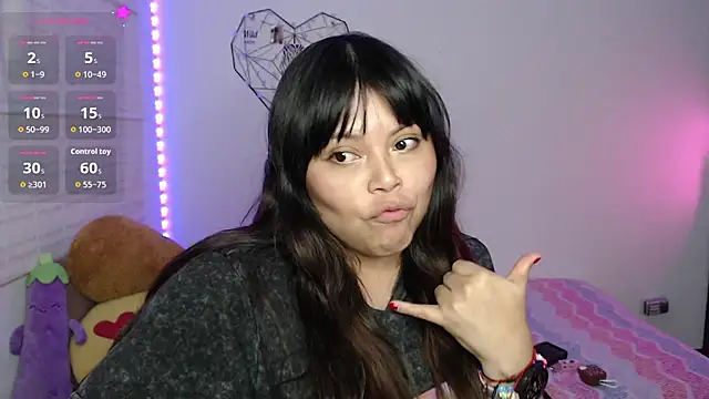 EllieMoonX webcam