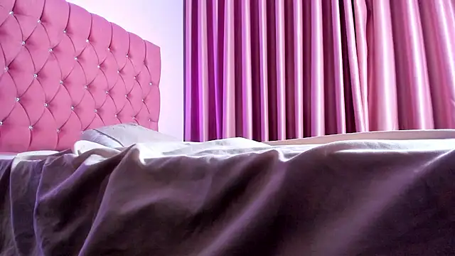 Sisilv live cam on StripChat
