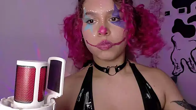 Haelycute live cam on StripChat
