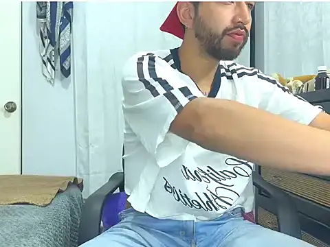 thomass1018 webcam