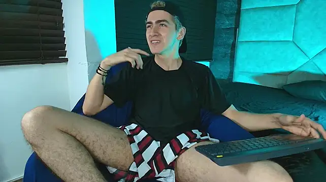 Tyler_Mcrey webcam