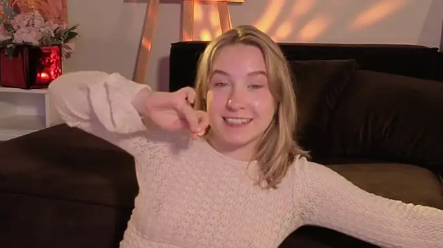 saint_trisha webcam
