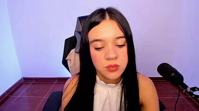 isabellawhitmore webcam