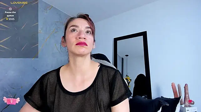 JessiDovee webcam