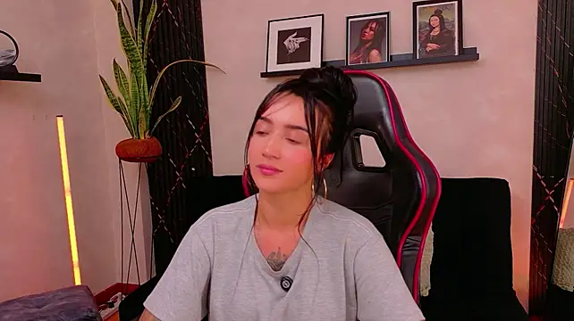 EmmyEvans1 webcam