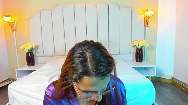 Sara_saaennz webcam