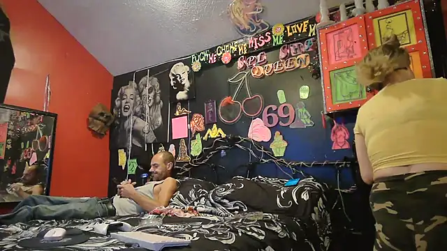 DaddyAndSplashQueen webcam