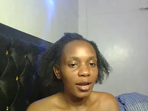 Pixieluck live cam on StripChat
