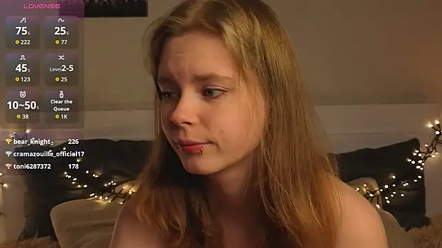 JulietteRain live sex cam