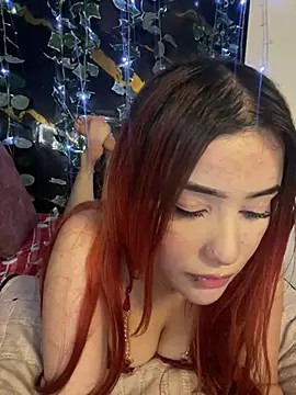 Ashly_cutee live cam on StripChat