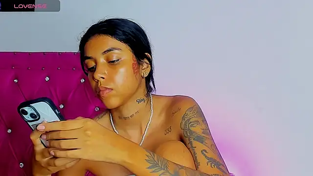 dahiiangomezz webcam