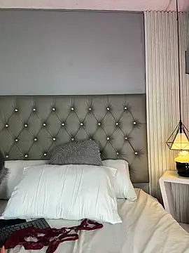naughty_flower18 webcam