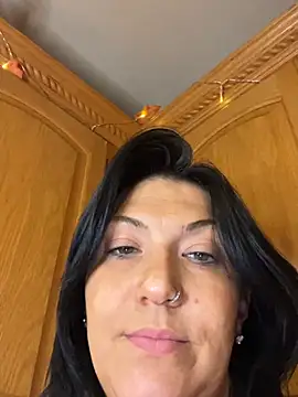 LittleMissEeve live cam on StripChat