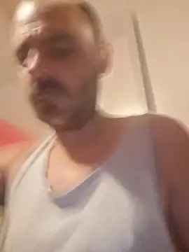 daddyandsplashqueen (Ask my age) - Flash titties