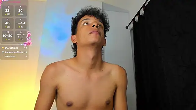maxfrost1 (M twink) - flash dick