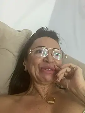 ladysalendominatrix (F mature) - Ficar 3 Hrs com publico peladinha