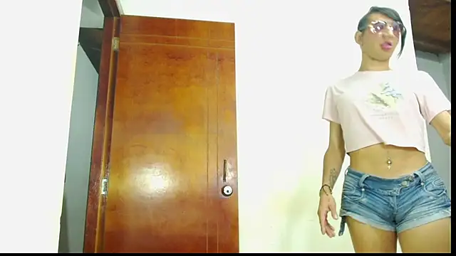 nomy_07 webcam