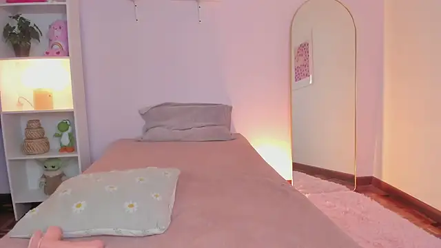 solsireth live cam on StripChat