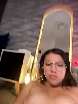 shinyy_star_ (F young) - plug anal +oil ass 😈😋