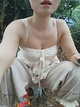 Linda-yiyi webcam