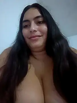 xandra252 live cam on StripChat